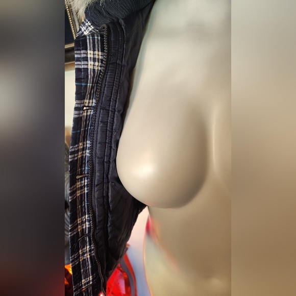 ❄️ Aeropostale NWT Plaid Puffer Vest — Size M ( Excellent Condition) - Picture 7 of 16